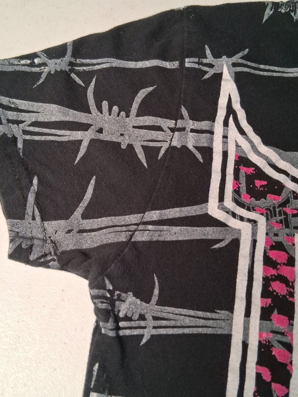 Vintage Y2K Tapout Shirt Women Small Black Barb Wire All Over Print Fighting MMA - Picture 10 of 12